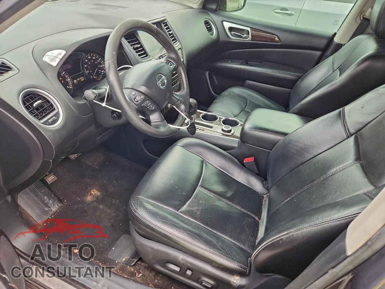 NISSAN PATHFINDER 2013 - 5N1AR2MM5DC604677