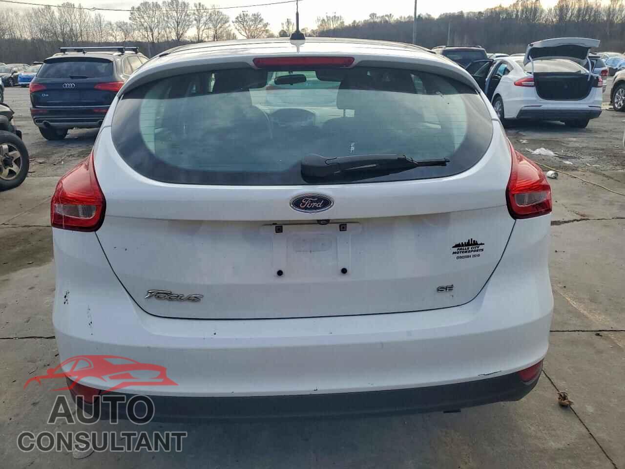 FORD FOCUS 2017 - 1FADP3K28HL296673