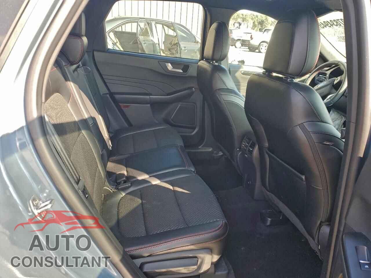 FORD ESCAPE ST 2024 - 1FMCU0MNXRUA79072