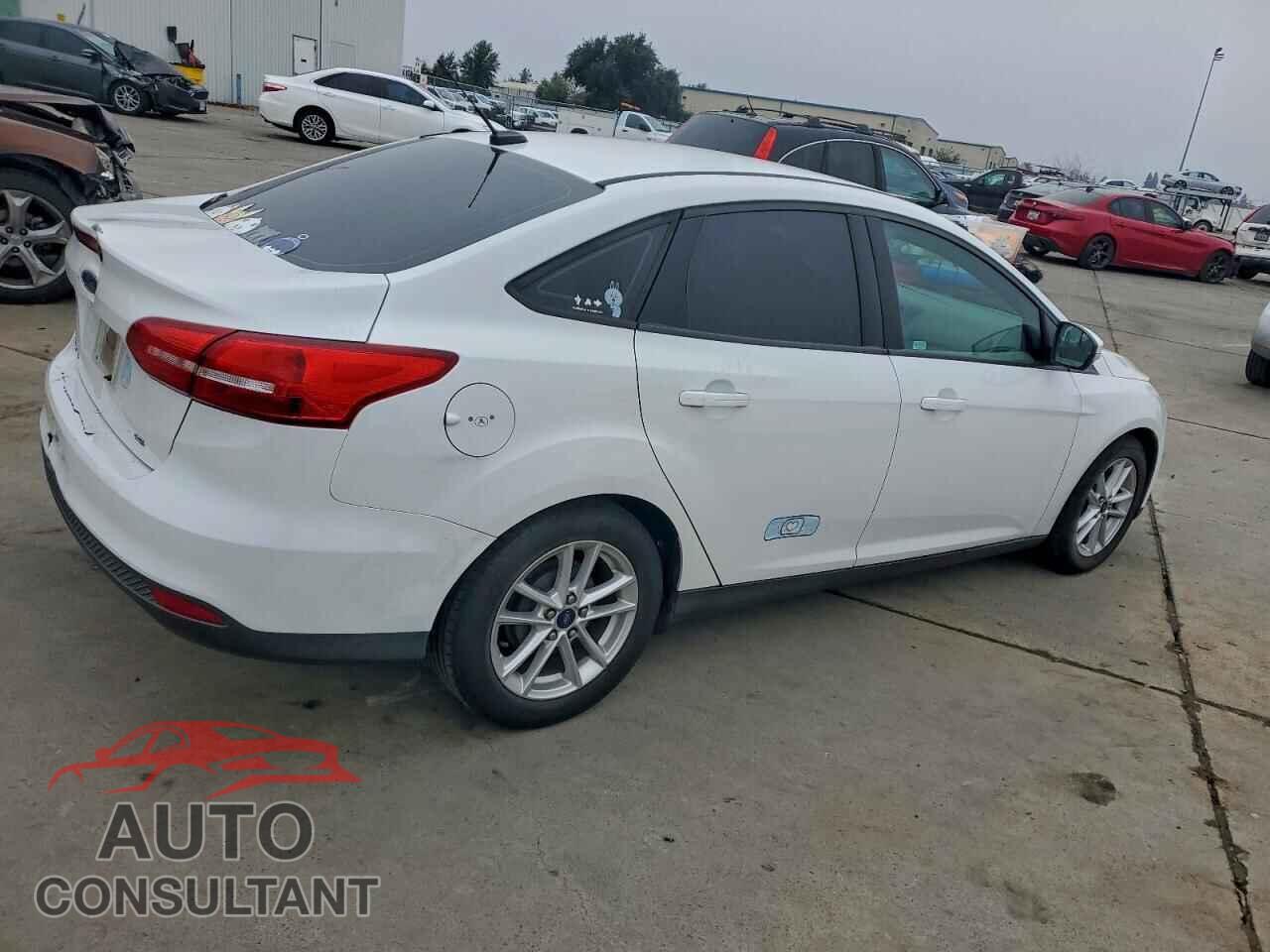 FORD FOCUS 2015 - 1FADP3F21FL300800