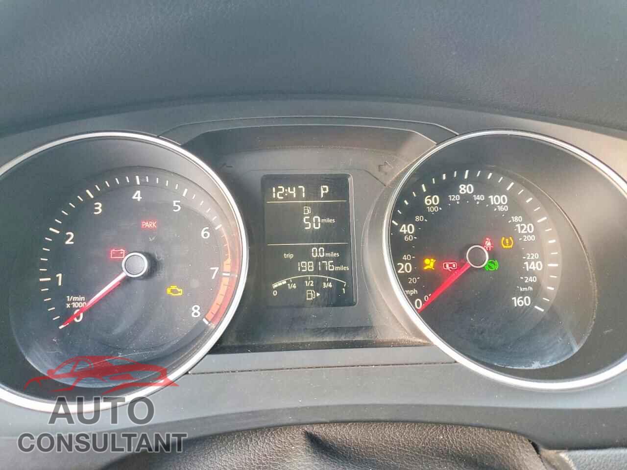 VOLKSWAGEN JETTA 2017 - 3VW2B7AJ0HM358935