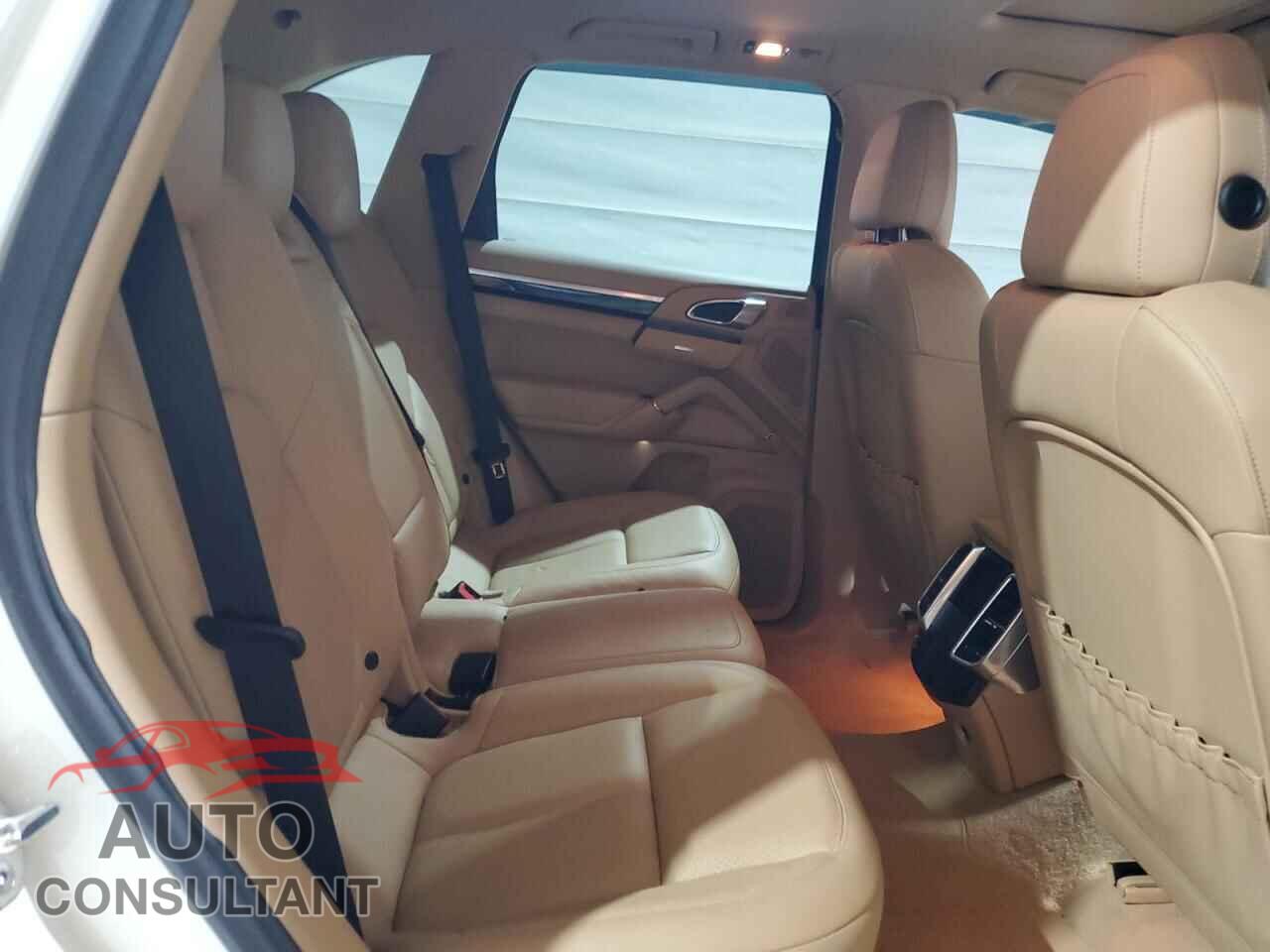 PORSCHE CAYENNE 2012 - WP1AA2A27CLA00916