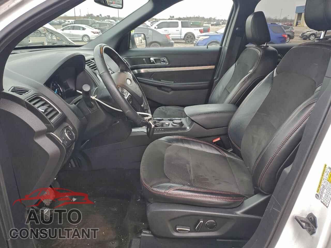 FORD EXPLORER 2018 - 1FM5K8D80JGB77098