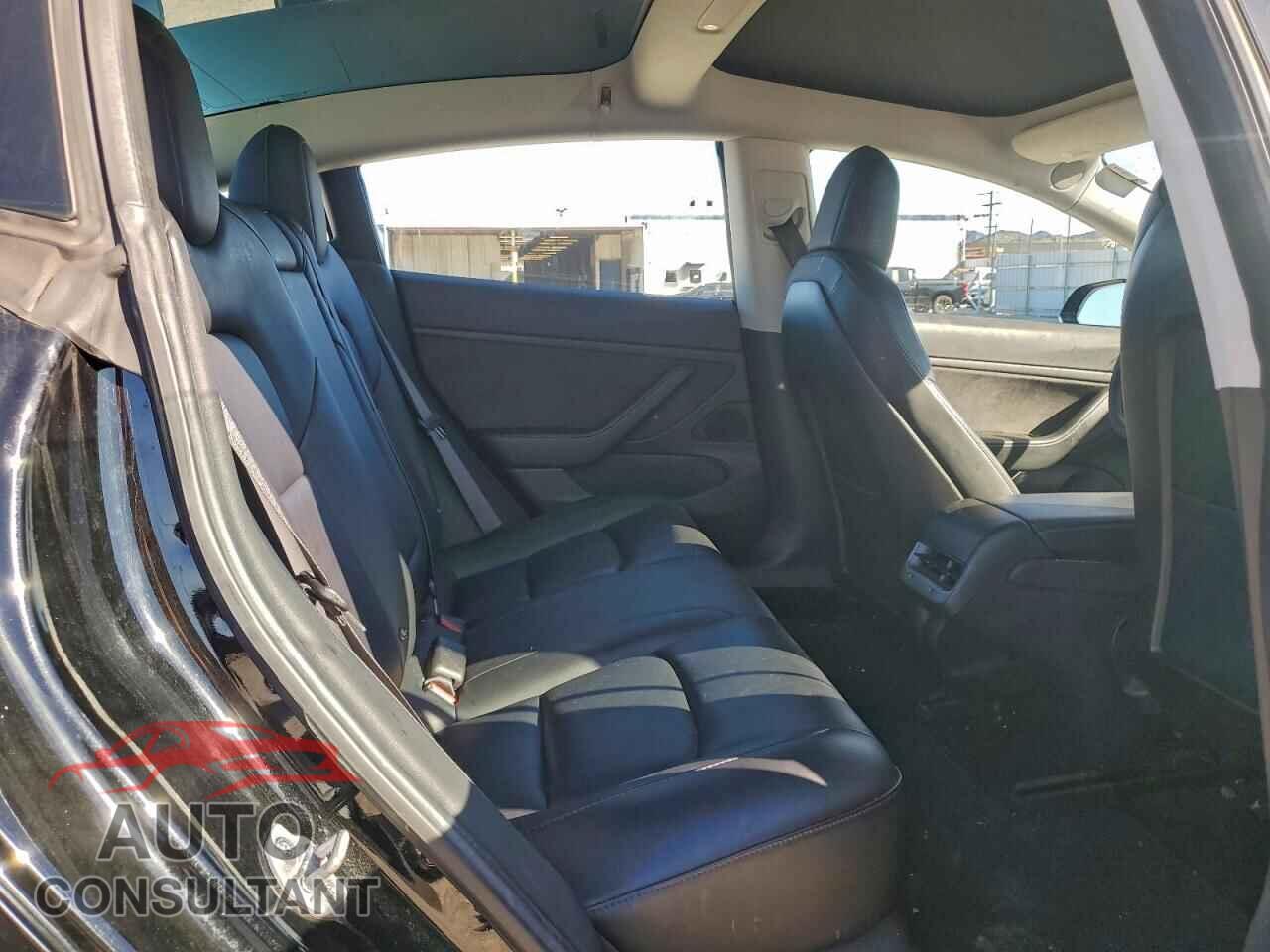 TESLA MODEL 3 2018 - 5YJ3E1EA1JF056960