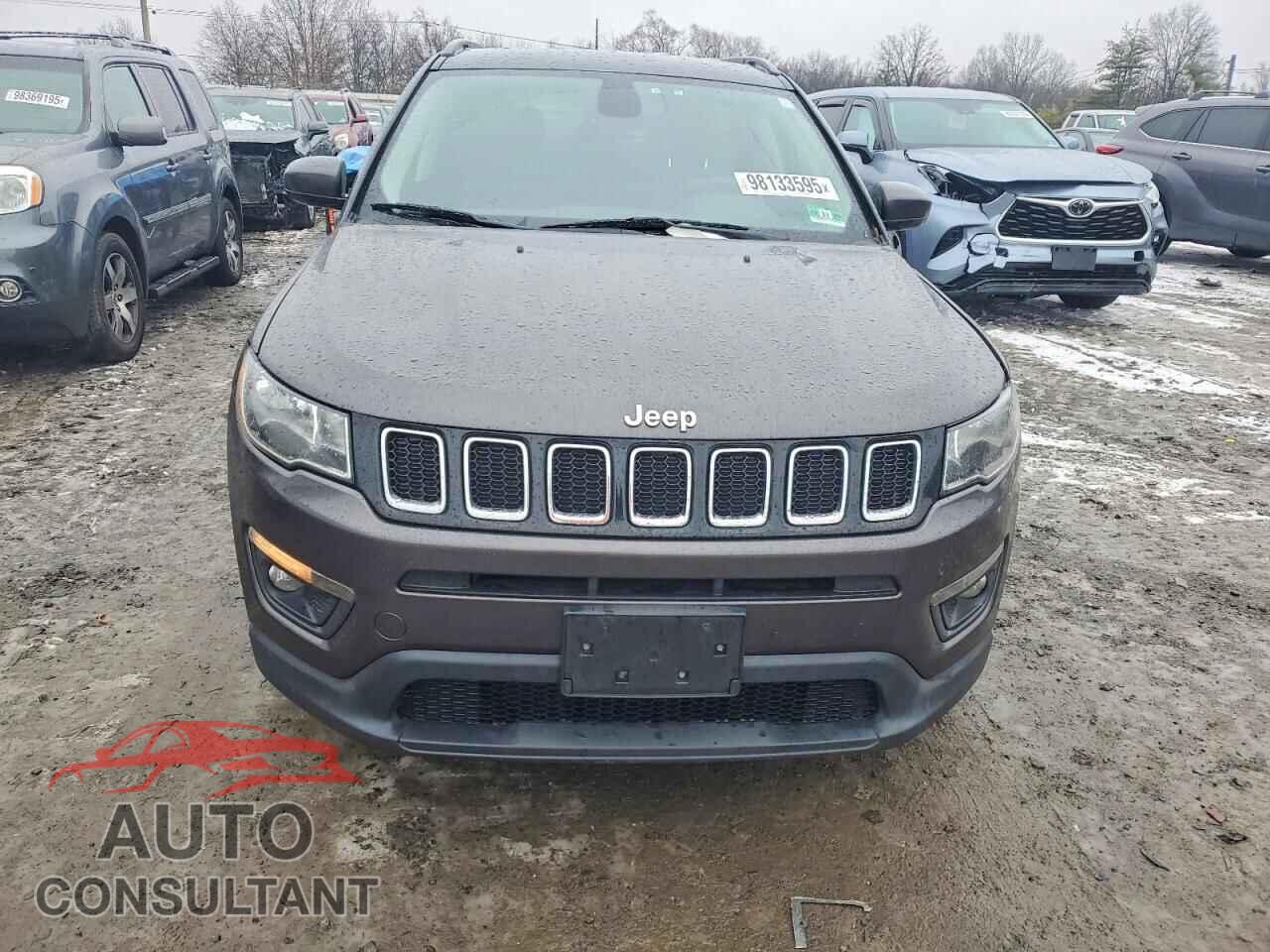 JEEP COMPASS 2018 - 3C4NJDBB3JT307255