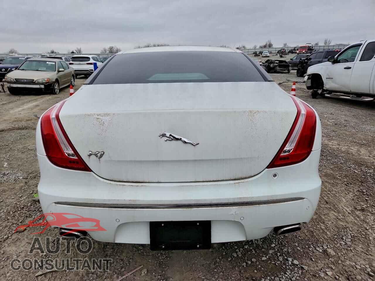 JAGUAR XJ 2011 - SAJWA1CB8BLV16541