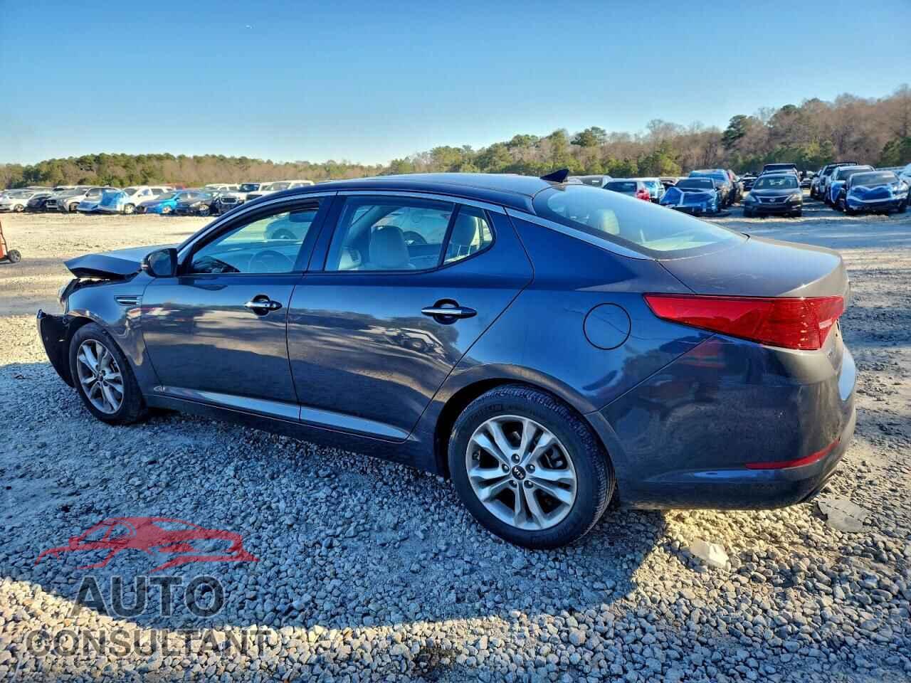 KIA OPTIMA 2011 - KNAGN4A69B5133174