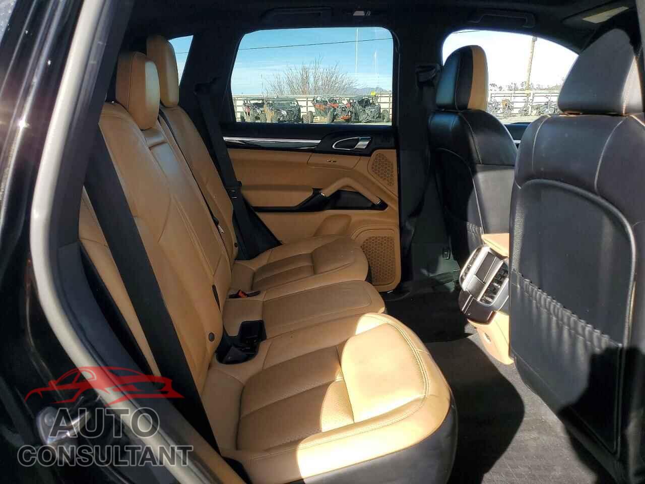 PORSCHE CAYENNE 2017 - WP1AA2A22HKA91042