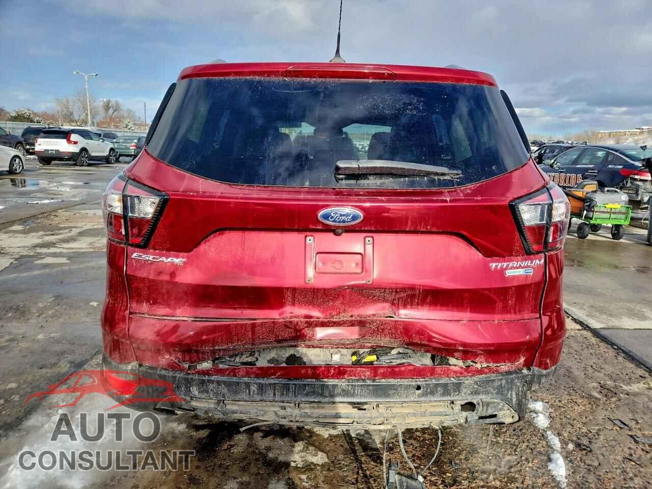 FORD ESCAPE 2018 - 1FMCU9J93JUD29302