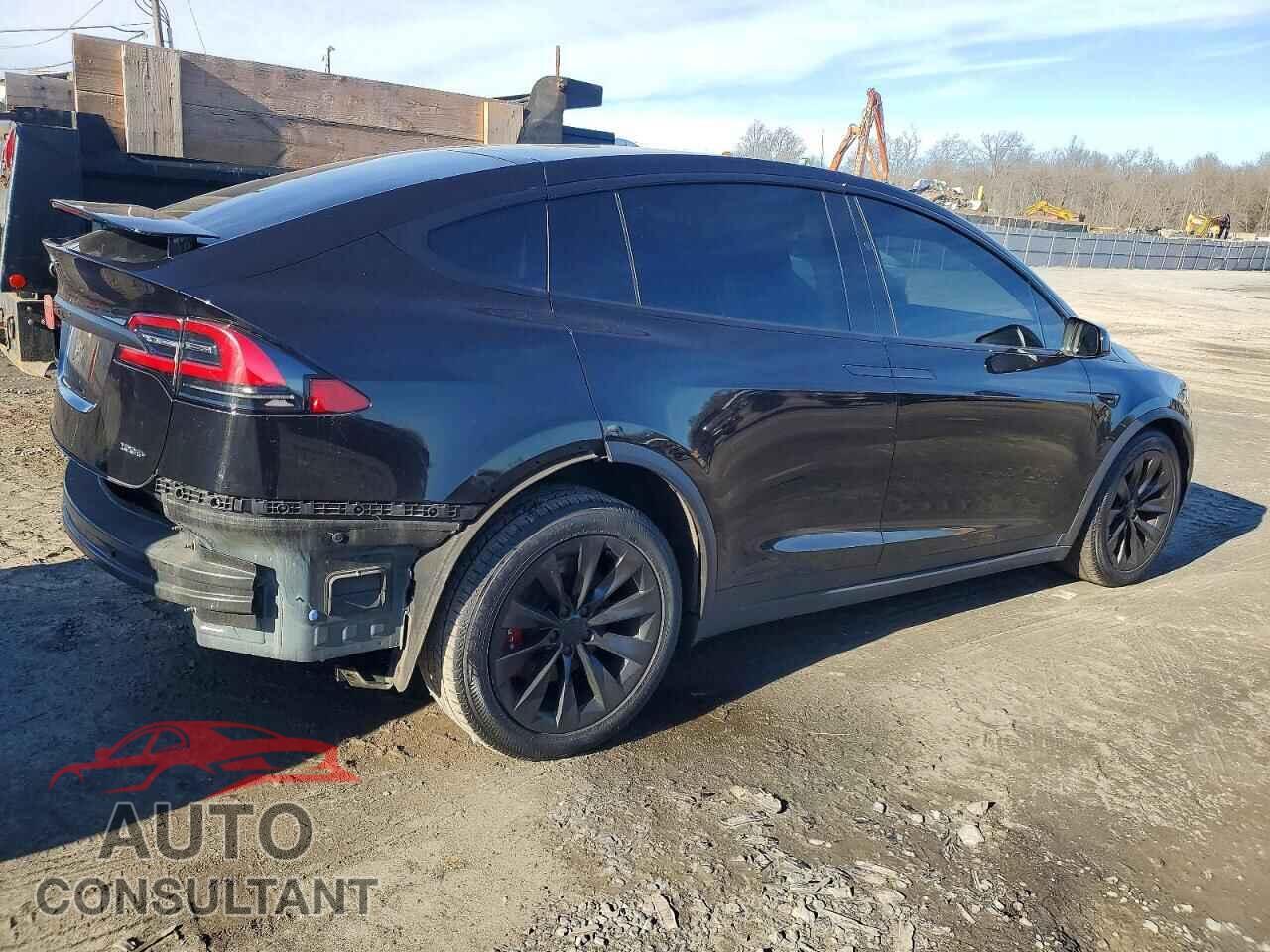 TESLA MODEL X 2017 - 5YJXCBE26HF060244