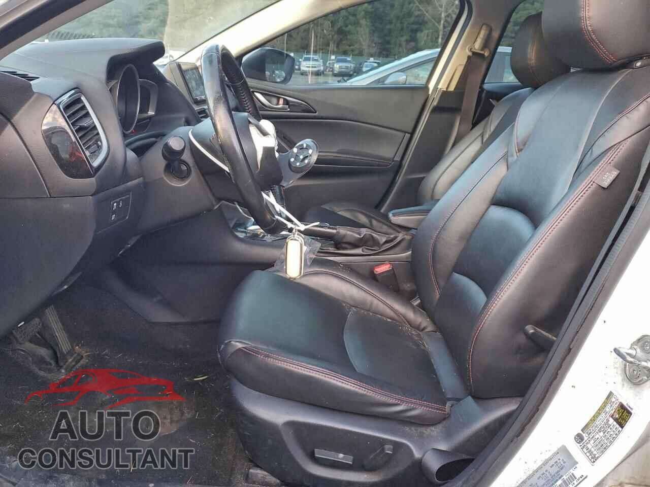 MAZDA 3 2014 - JM1BM1M71E1164384
