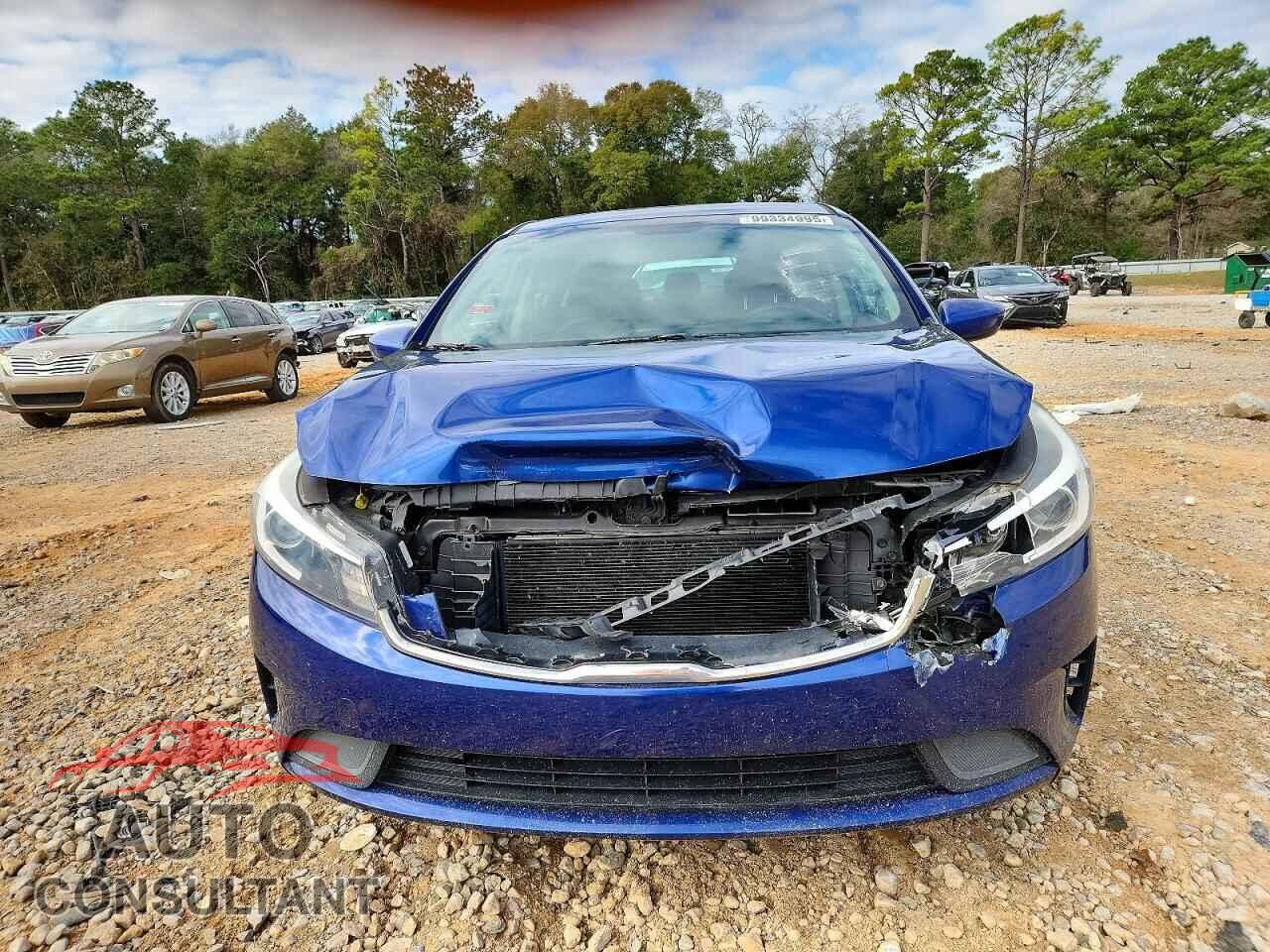 KIA FORTE 2018 - 3KPFL4A75JE201471