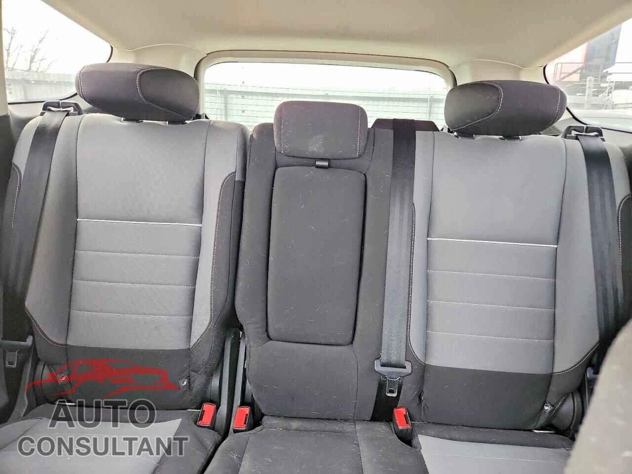 FORD ESCAPE 2014 - 1FMCU0GX4EUE37774