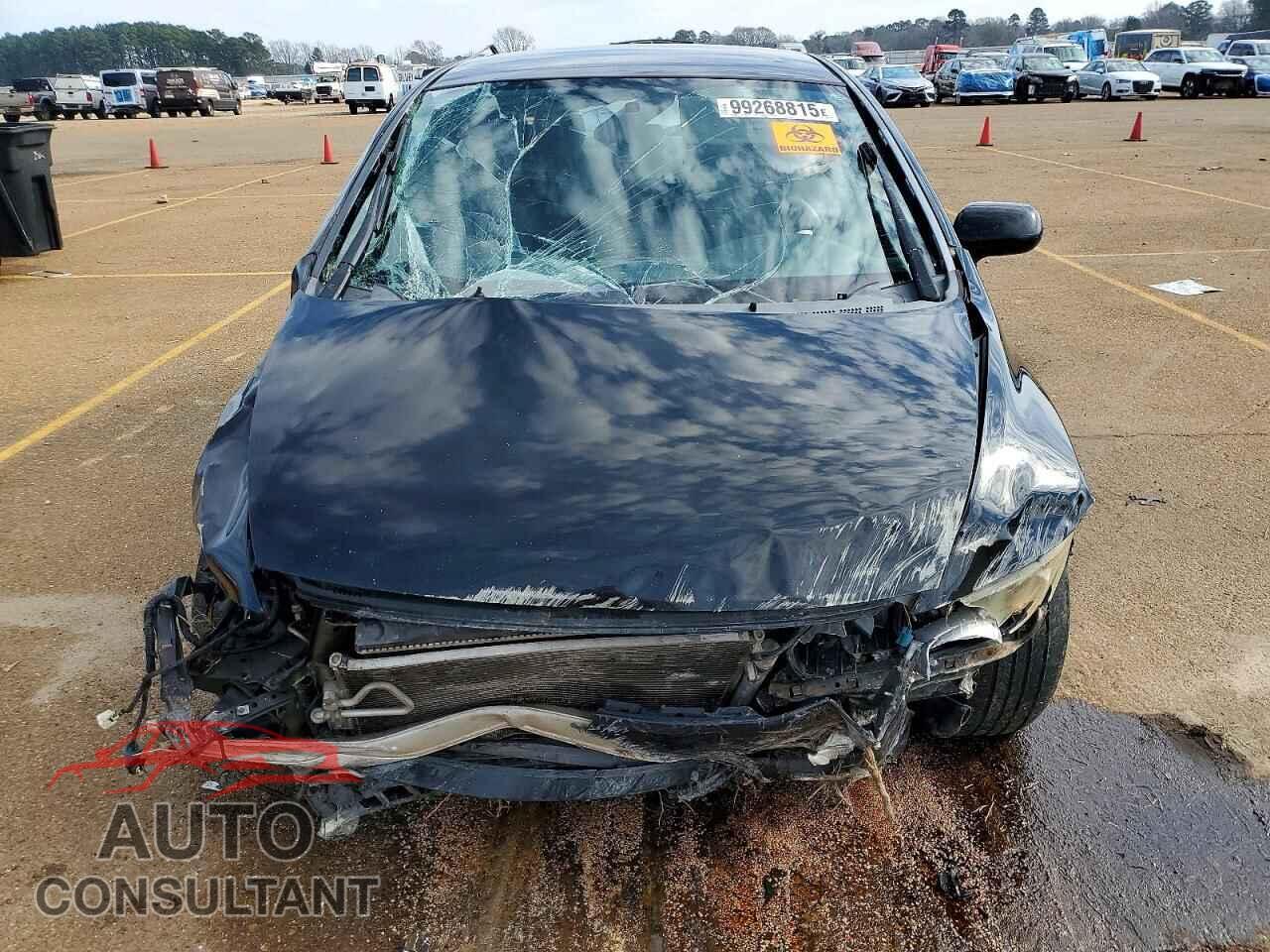 HONDA CIVIC 2011 - 19XFA1F64BE030332