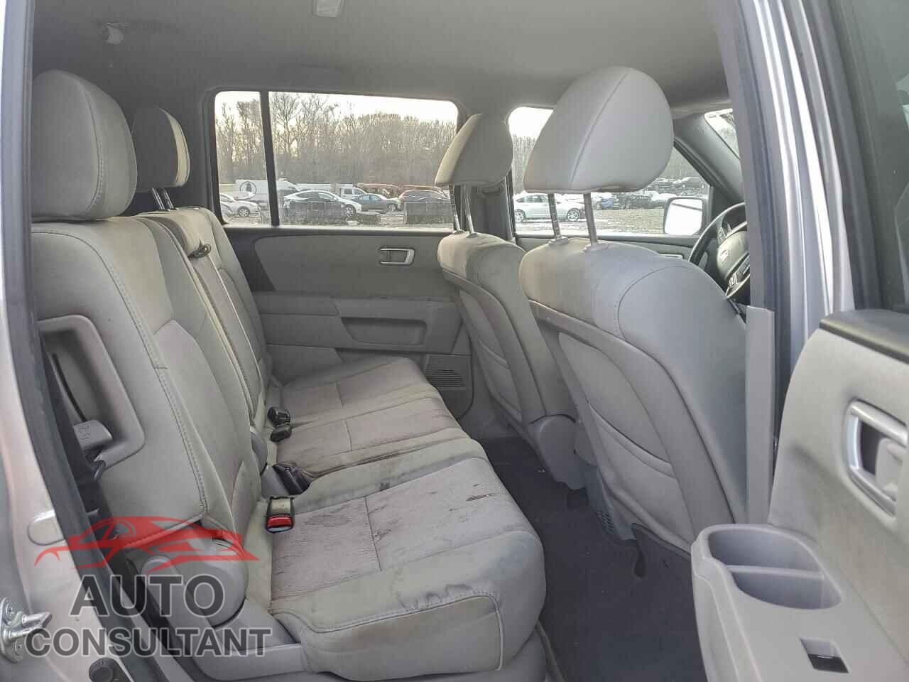 HONDA PILOT 2013 - 5FNYF4H47DB055763