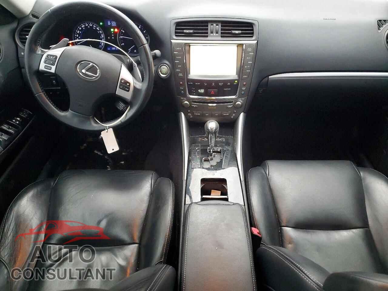 LEXUS IS 2012 - JTHCF5C24C5058785