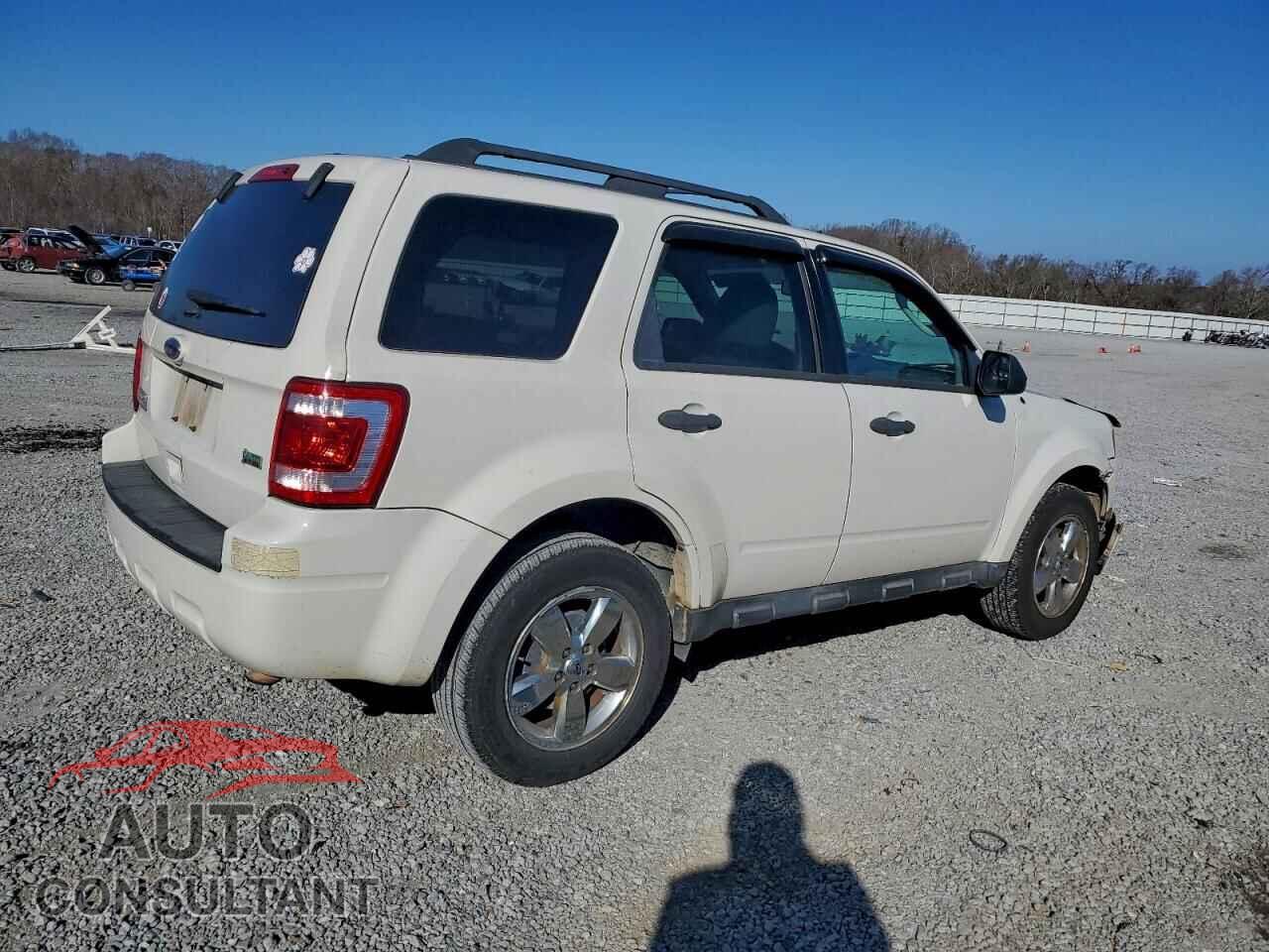 FORD ESCAPE 2011 - 1FMCU9DG2BKB19961
