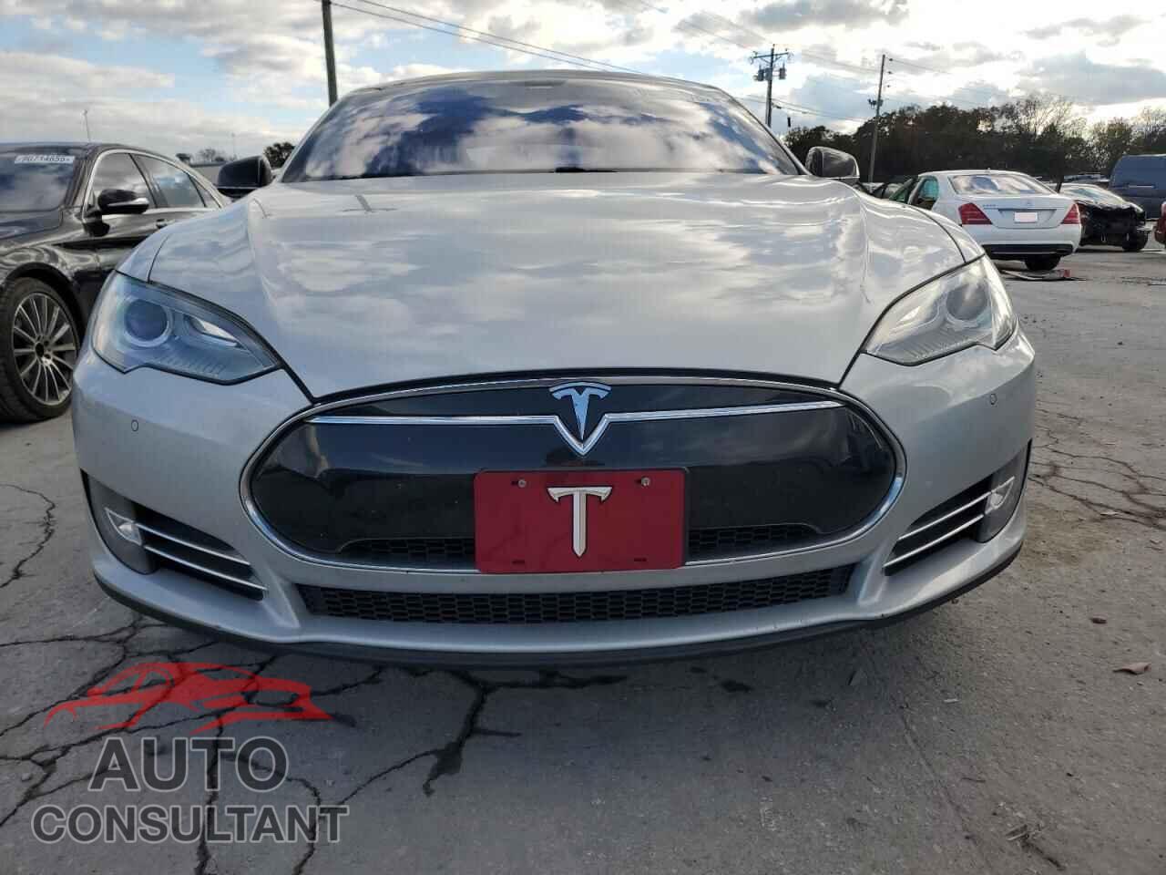 TESLA MODEL S 2013 - 5YJSA1CP7DFP20746