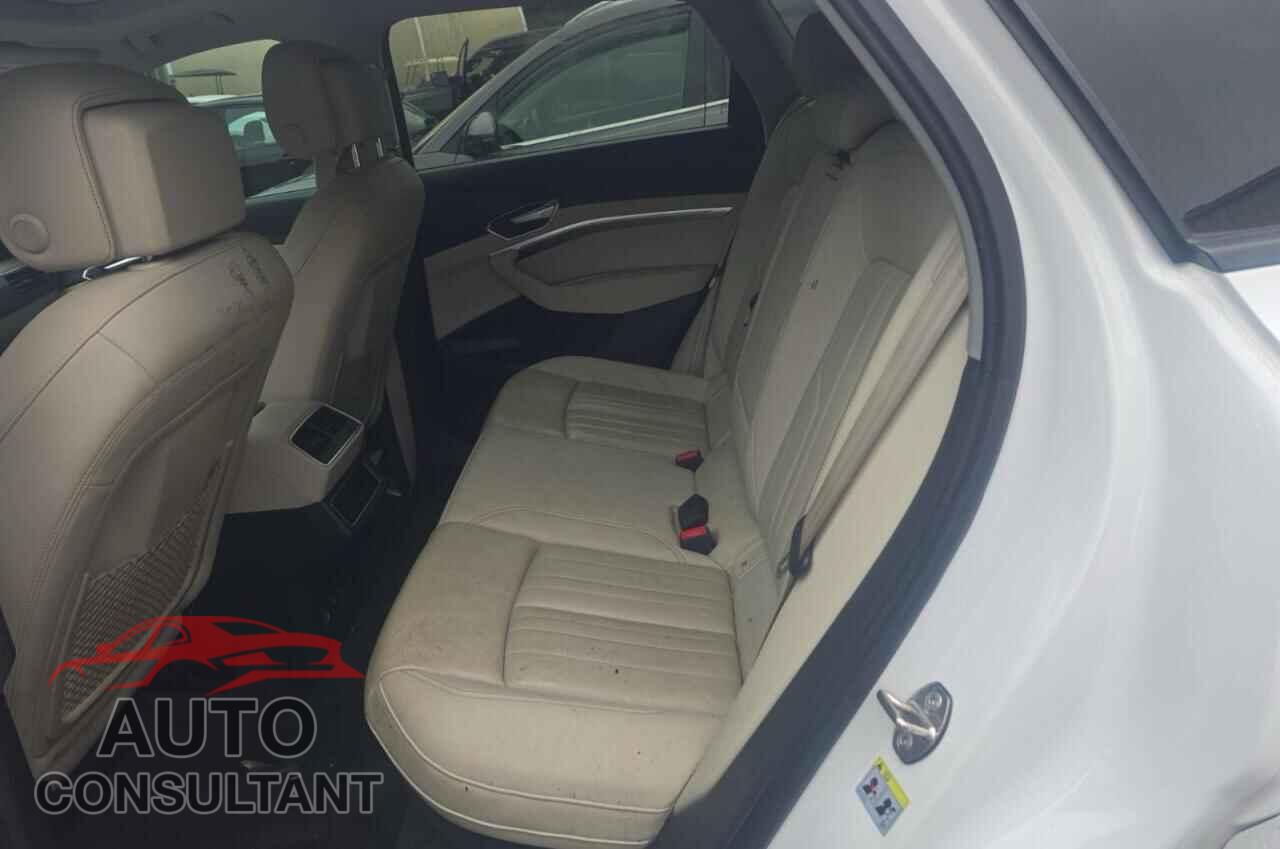 AUDI E-TRON 2021 - WA1AAAGE8MB010286