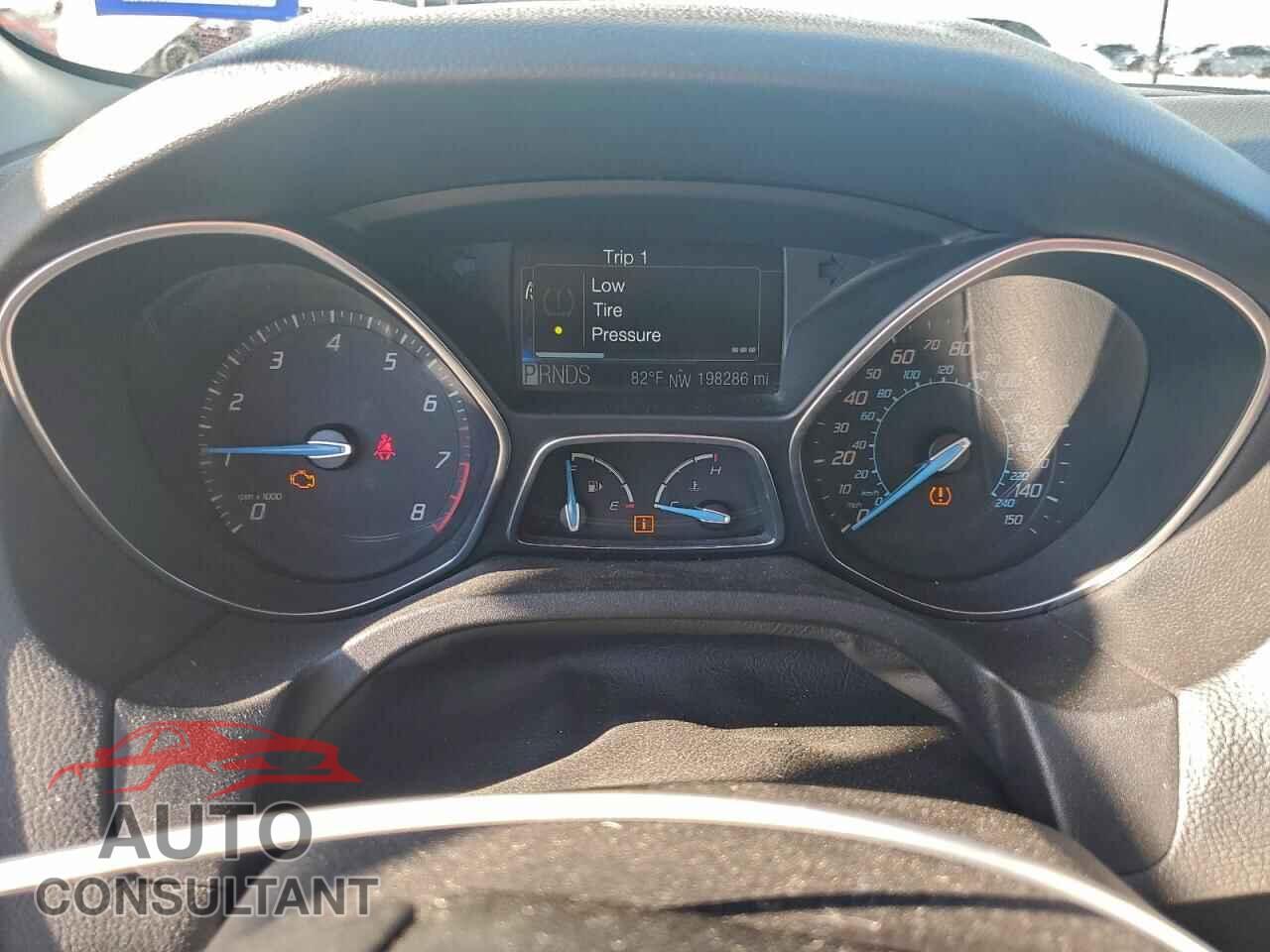 FORD FOCUS 2012 - 1FAHP3M24CL215191