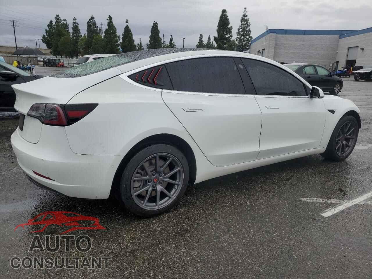 TESLA MODEL 3 2020 - 5YJ3E1EB4LF651670