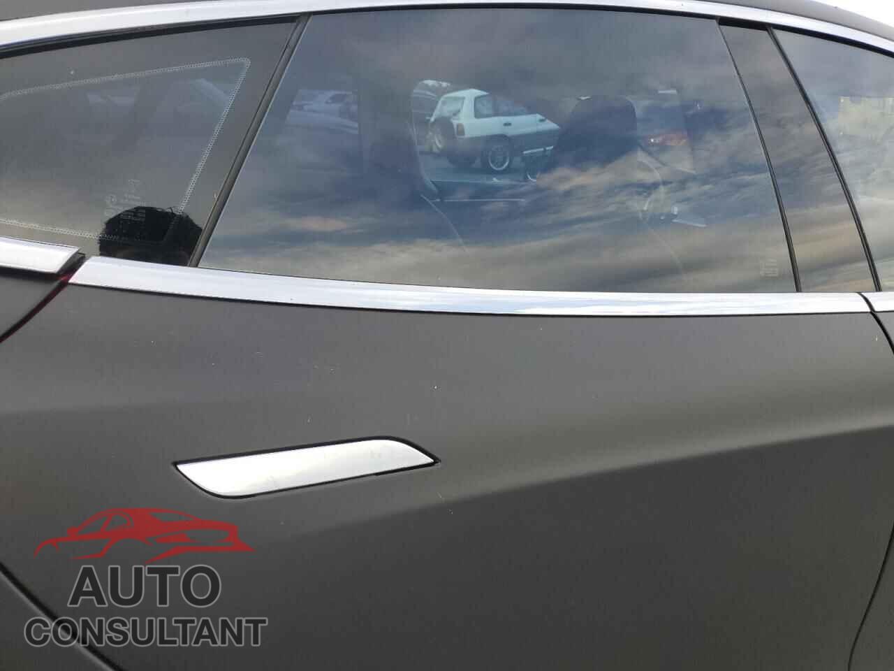 TESLA MODEL S 2013 - 5YJSA1DP5DFP09887