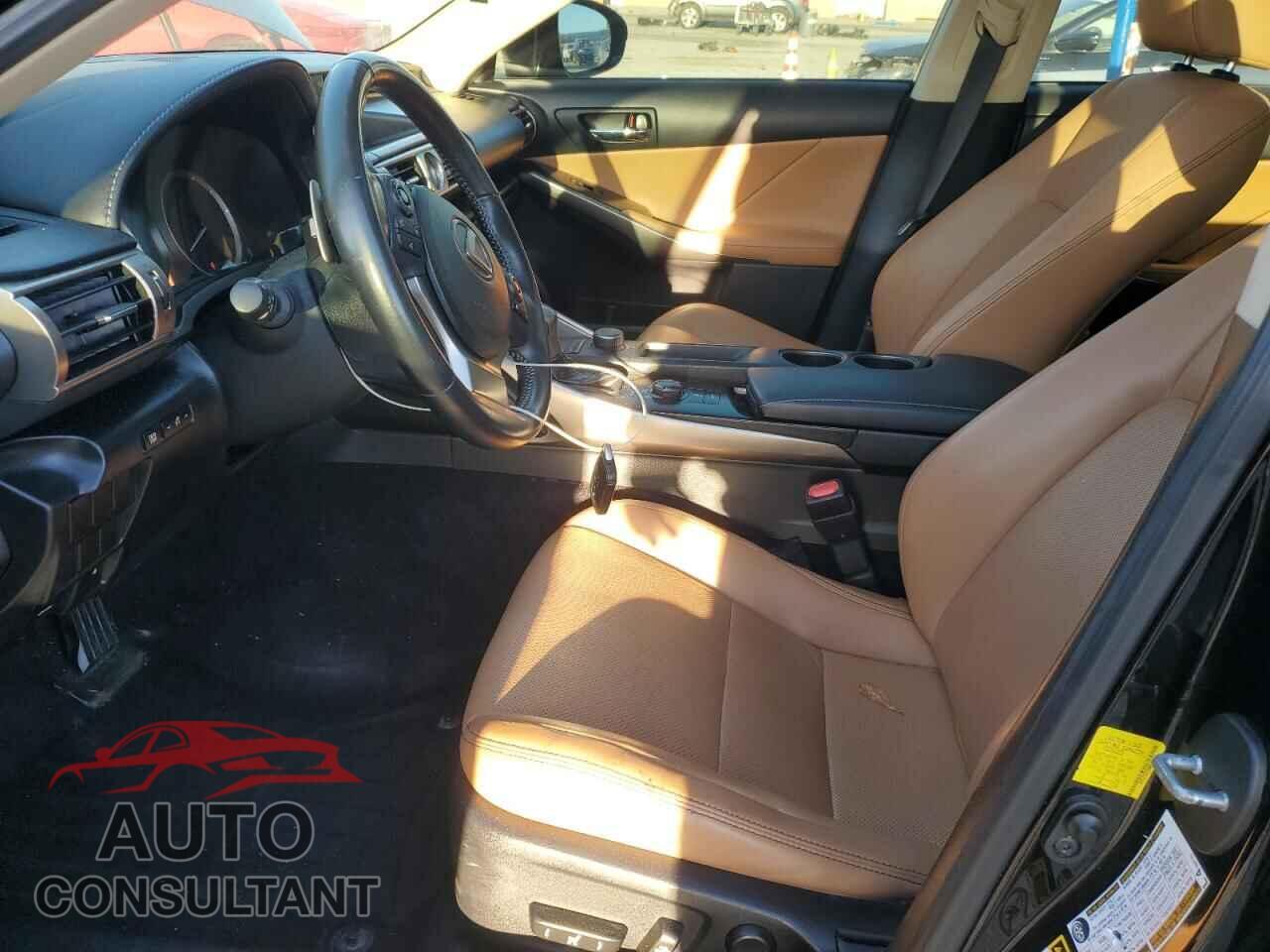 LEXUS IS 2014 - JTHCF1D27E5009705
