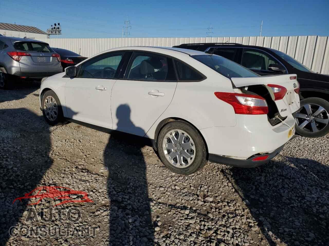 FORD FOCUS 2012 - 1FAHP3F25CL156570
