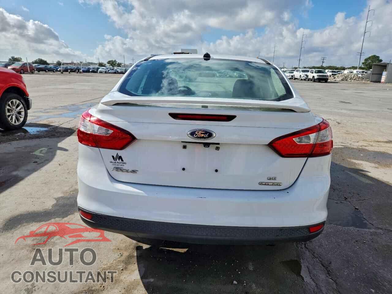 FORD FOCUS 2016 - 1FADP3F20GL296692