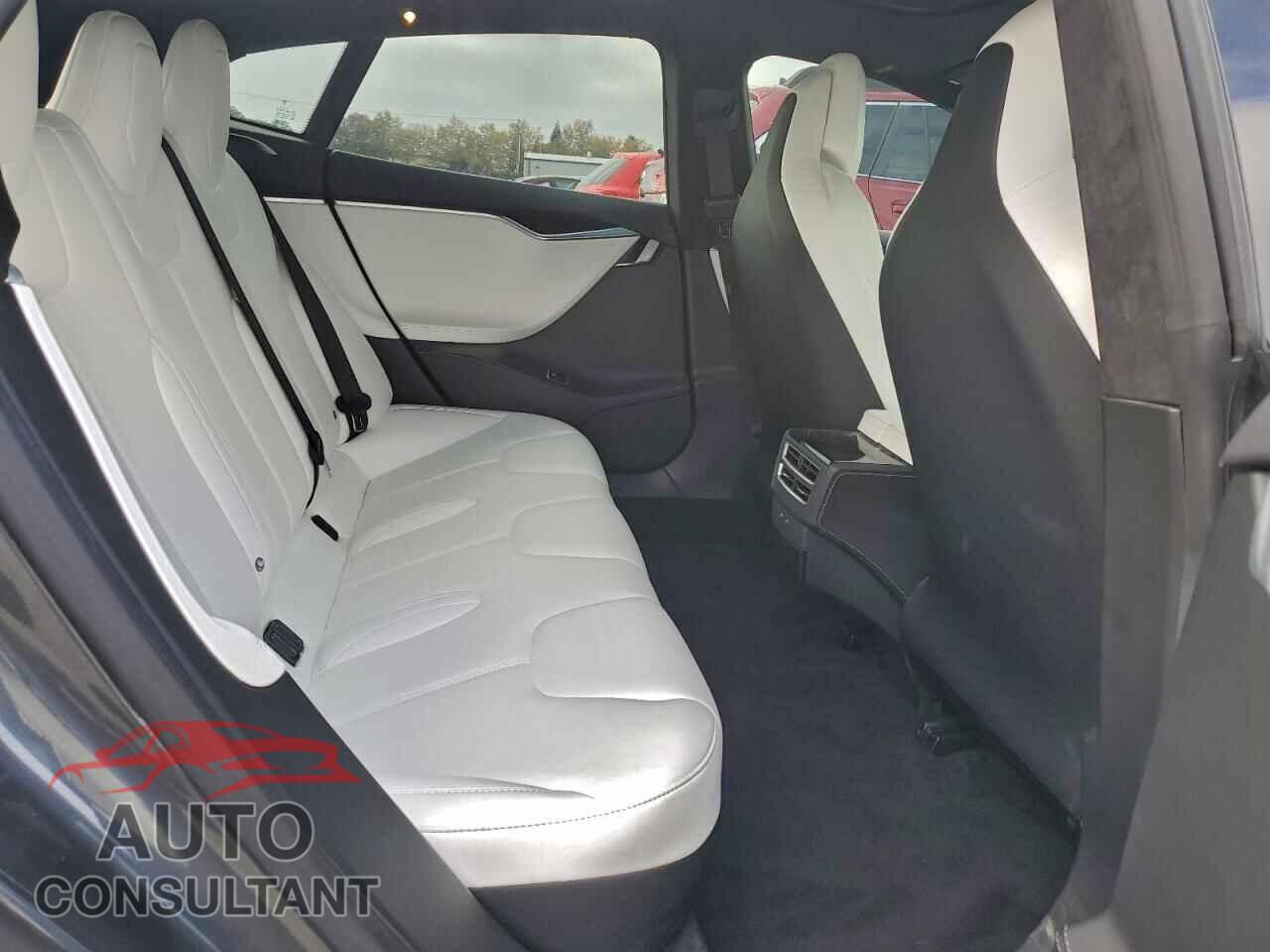 TESLA MODEL S 2017 - 5YJSA1E2XHF201374
