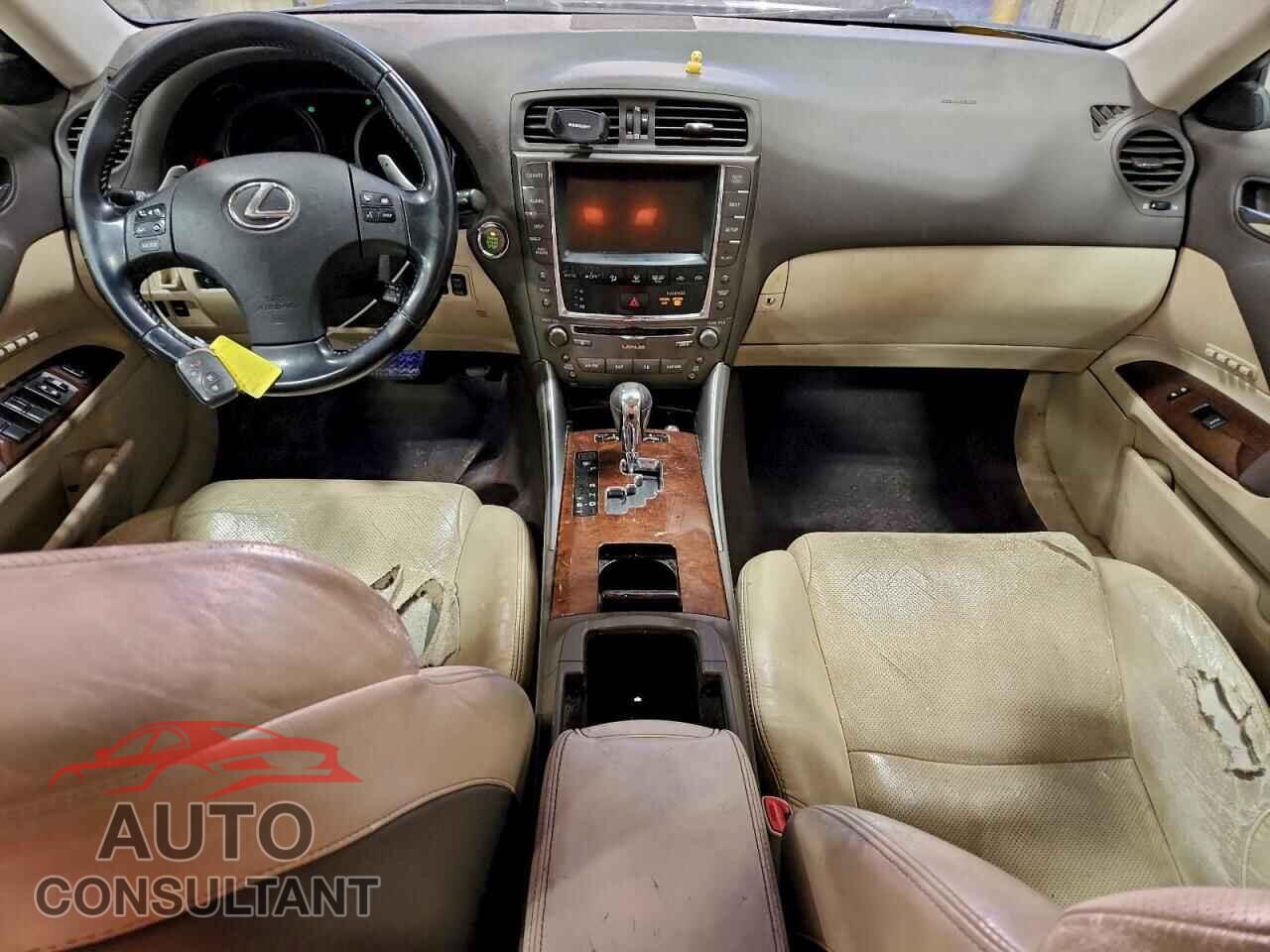 LEXUS IS 2010 - JTHCF5C29A2033427