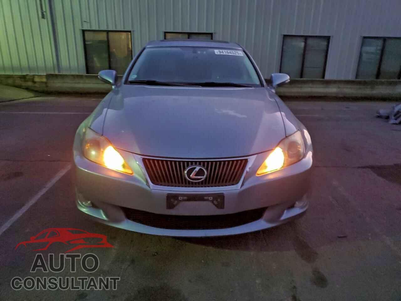 LEXUS IS 2009 - JTHBK262895087149