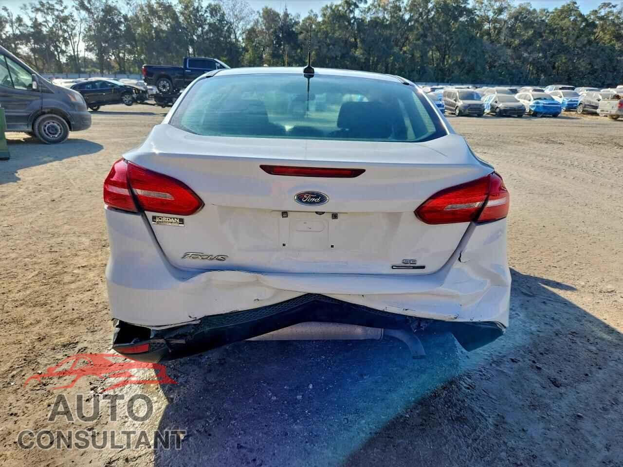 FORD FOCUS 2015 - 1FADP3F20FL268664