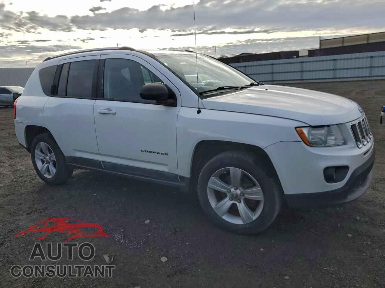 JEEP COMPASS 2011 - 1J4NF1FB5BD280023