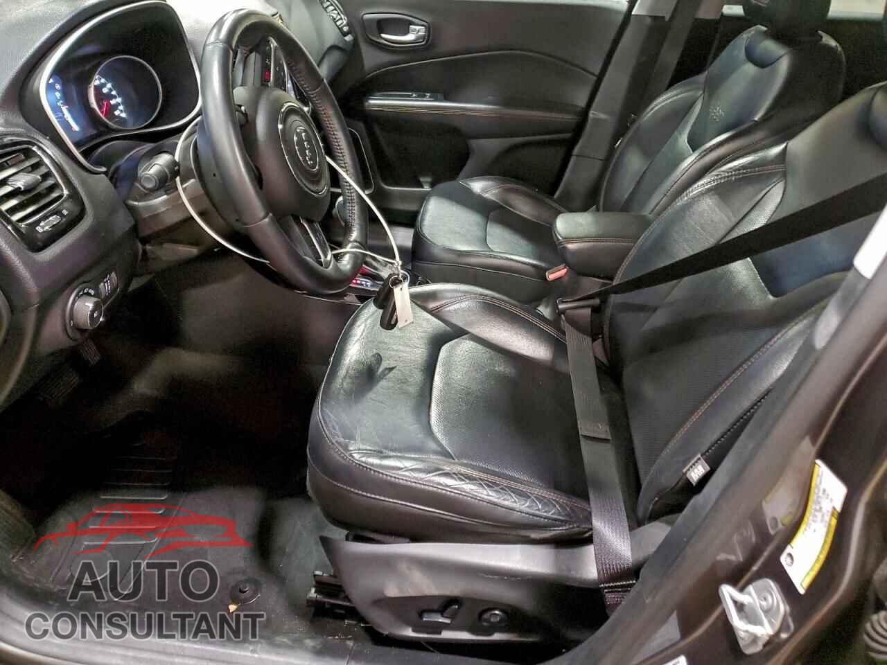 JEEP COMPASS 2018 - 3C4NJDCB4JT115132