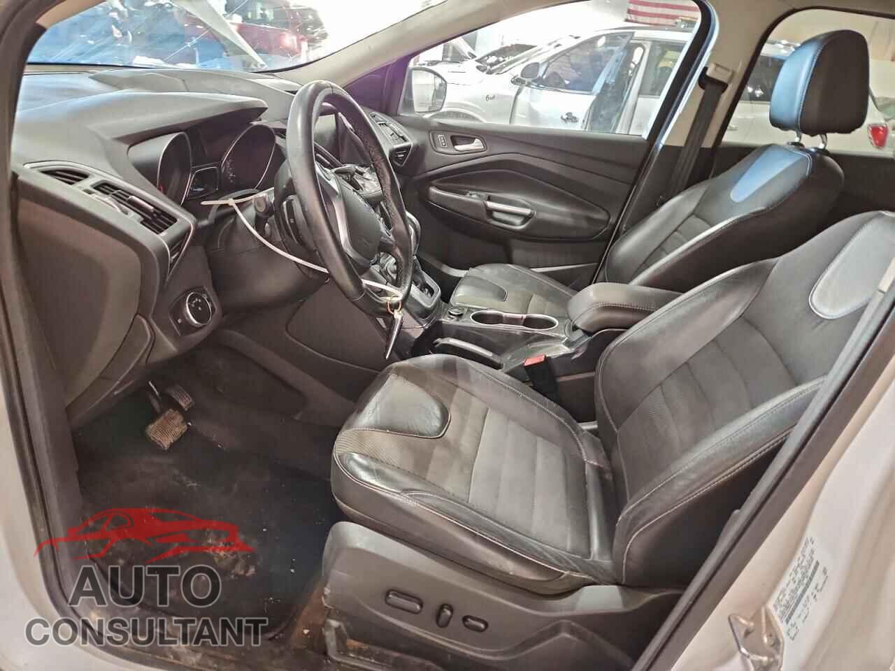 FORD ESCAPE 2013 - 1FMCU9J92DUA71925