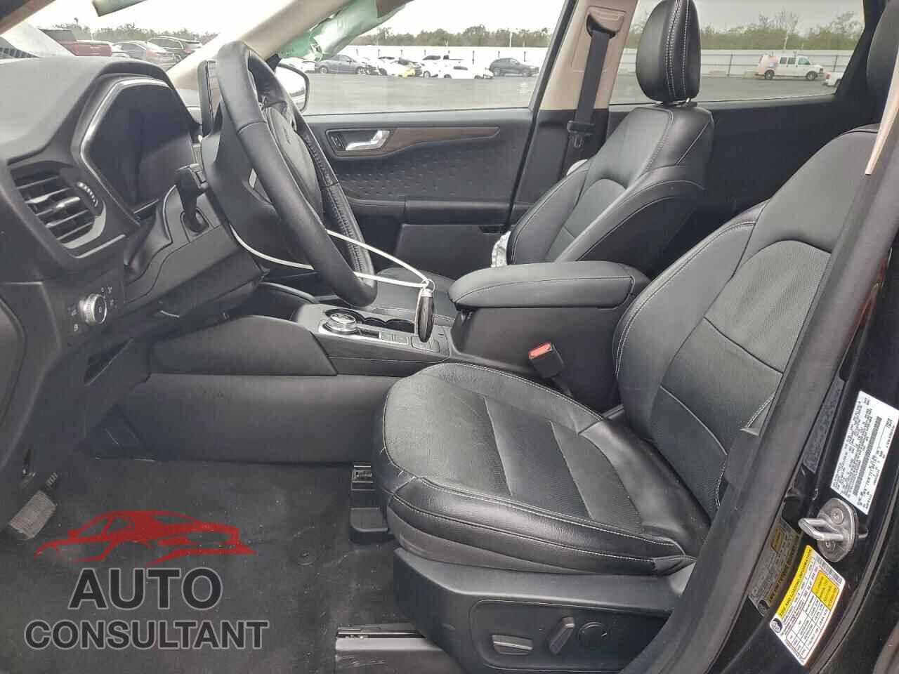 FORD ESCAPE 2020 - 1FMCU0DZ1LUA35360