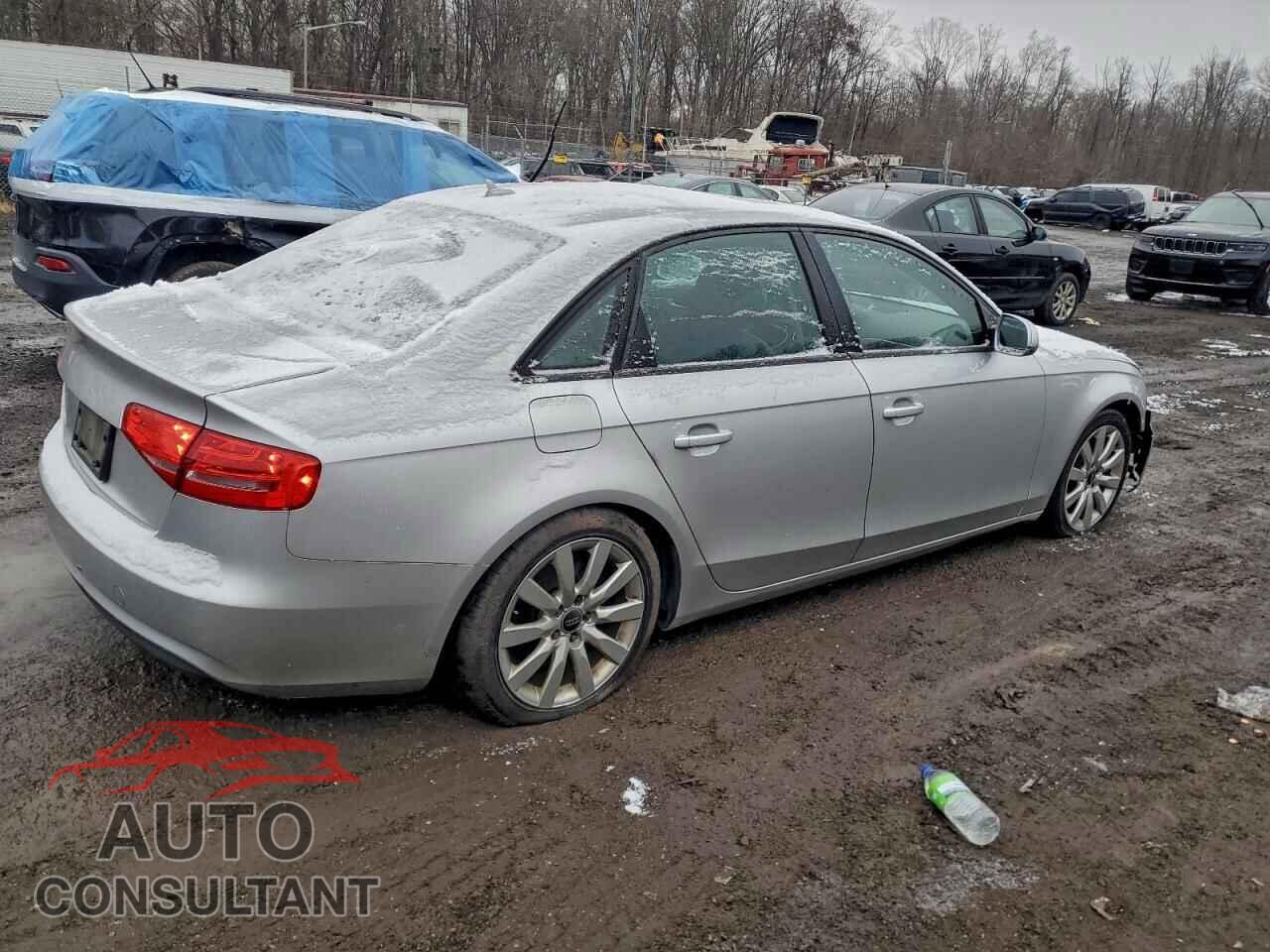 AUDI A4 2013 - WAUDFAFL1DA119728