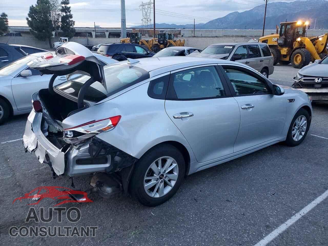 KIA OPTIMA 2017 - KNAGT4L33H5151784