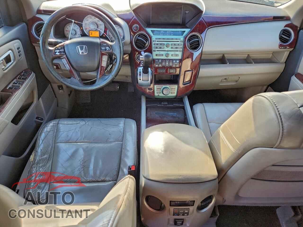 HONDA PILOT 2011 - 5FNYF4H98BB062603