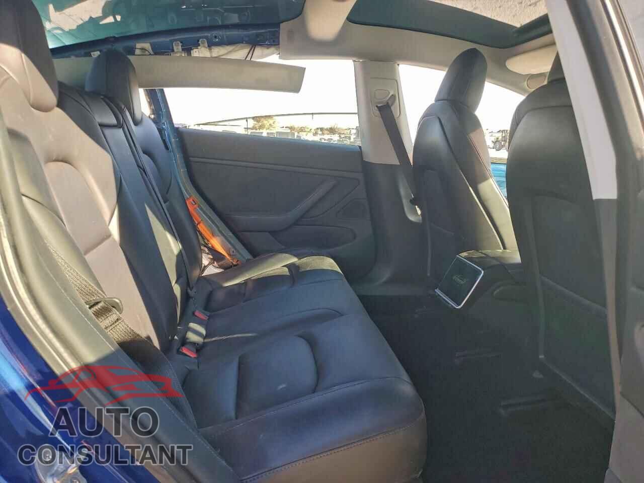 TESLA MODEL 3 2020 - 5YJ3E1EC2LF713611