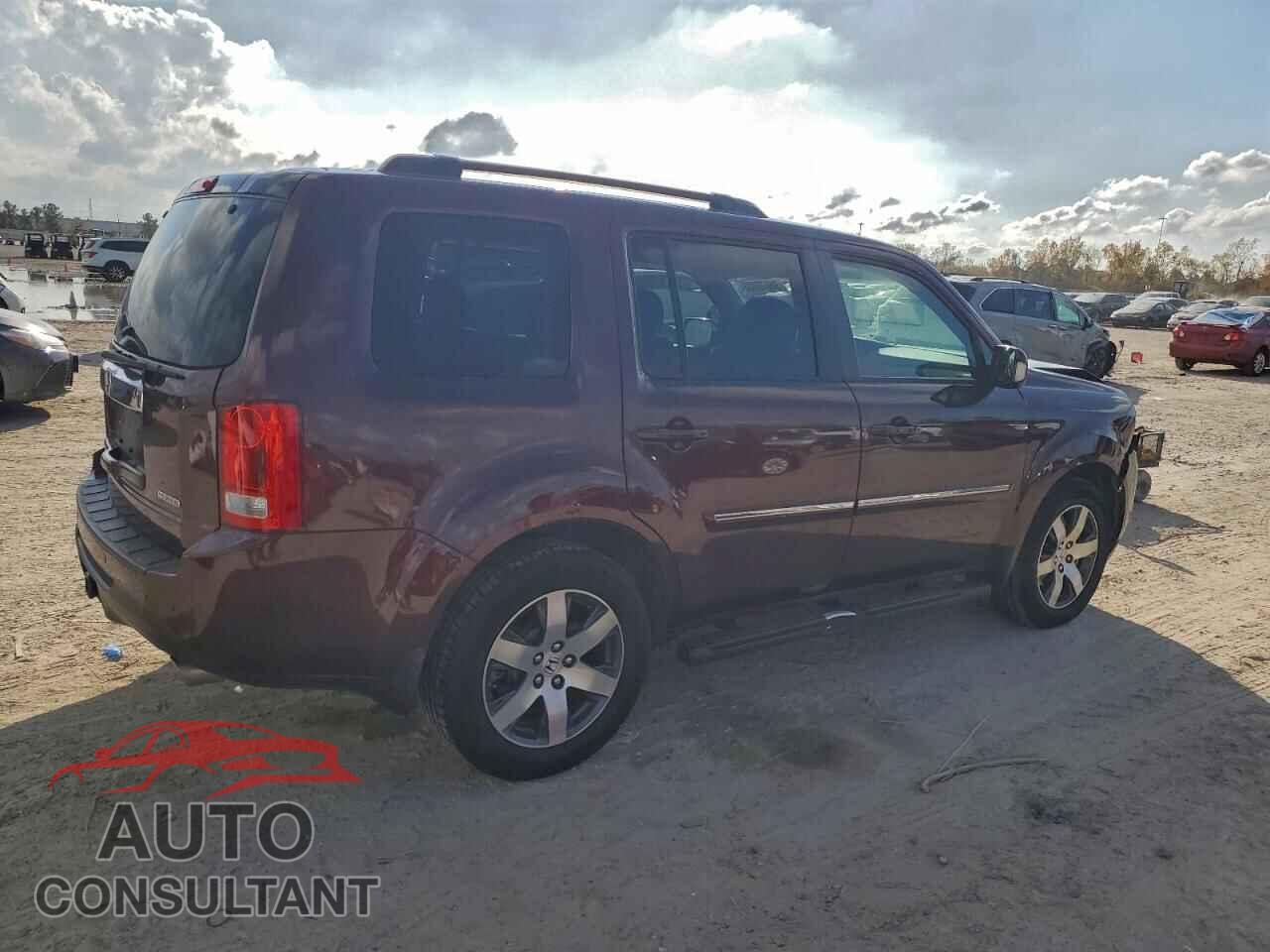 HONDA PILOT 2013 - 5FNYF3H95DB014411