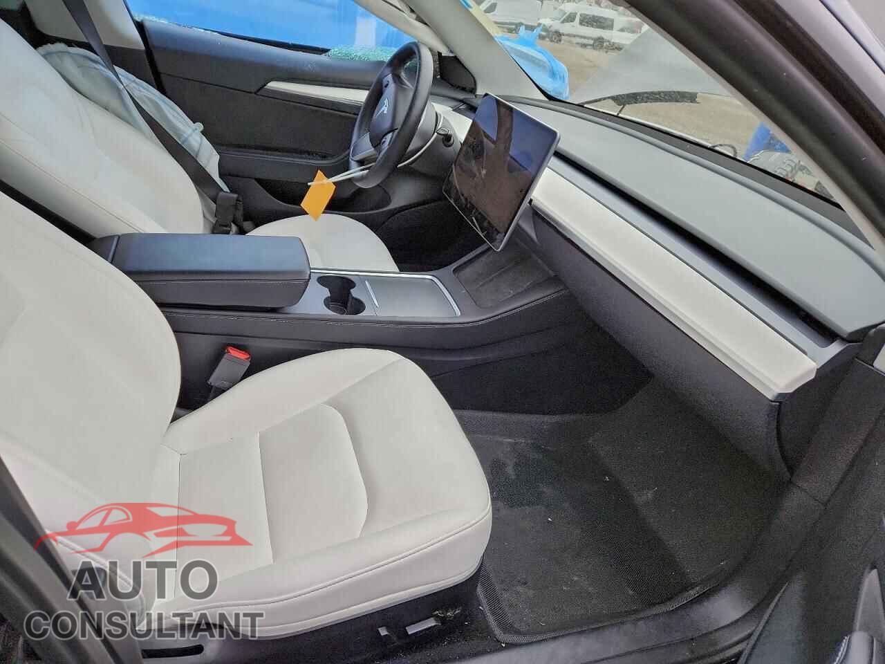 TESLA MODEL 3 2023 - 5YJ3E1EA4PF384852