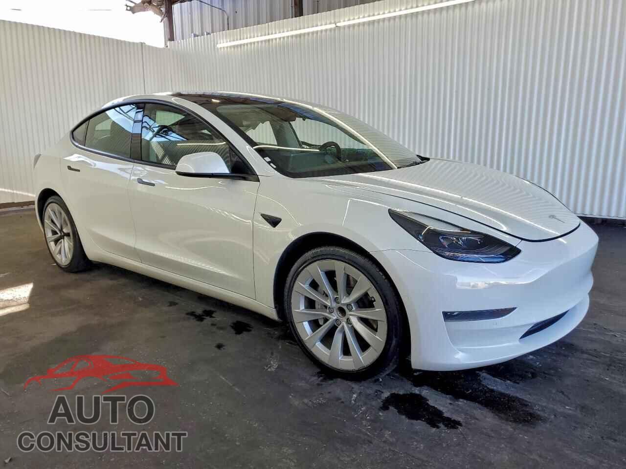 TESLA MODEL 3 2022 - 5YJ3E1EA9NF370183
