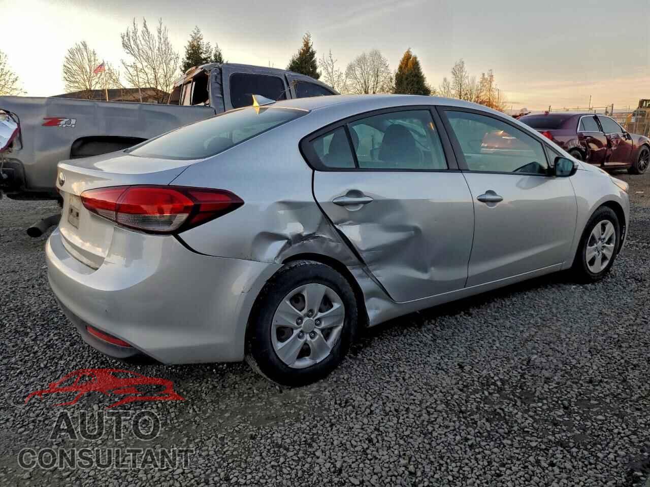 KIA FORTE 2017 - 3KPFK4A71HE065840