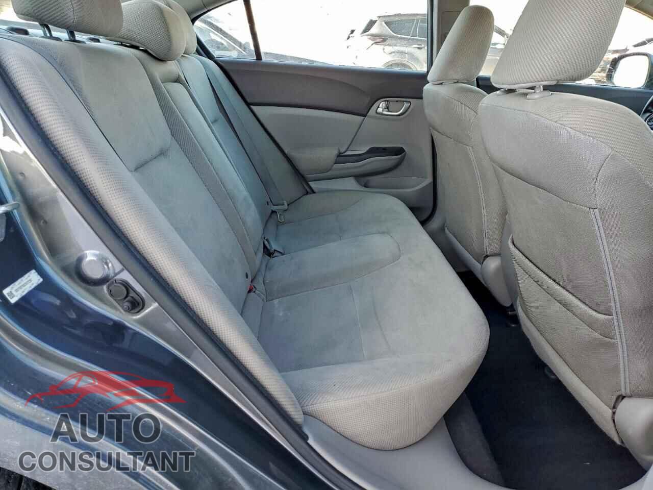 HONDA CIVIC 2012 - 19XFB2F88CE073397