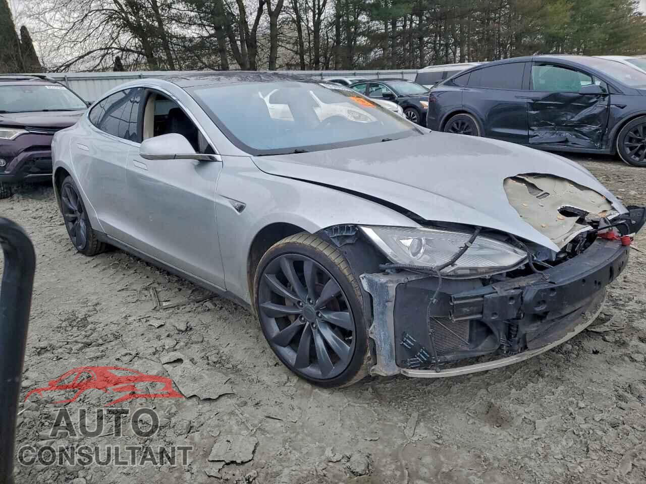 TESLA MODEL S 2012 - 5YJSA1DP5CFS01028