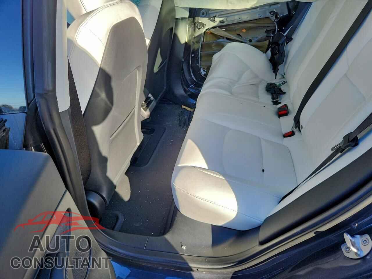 TESLA MODEL 3 2023 - 5YJ3E1EA5PF678650