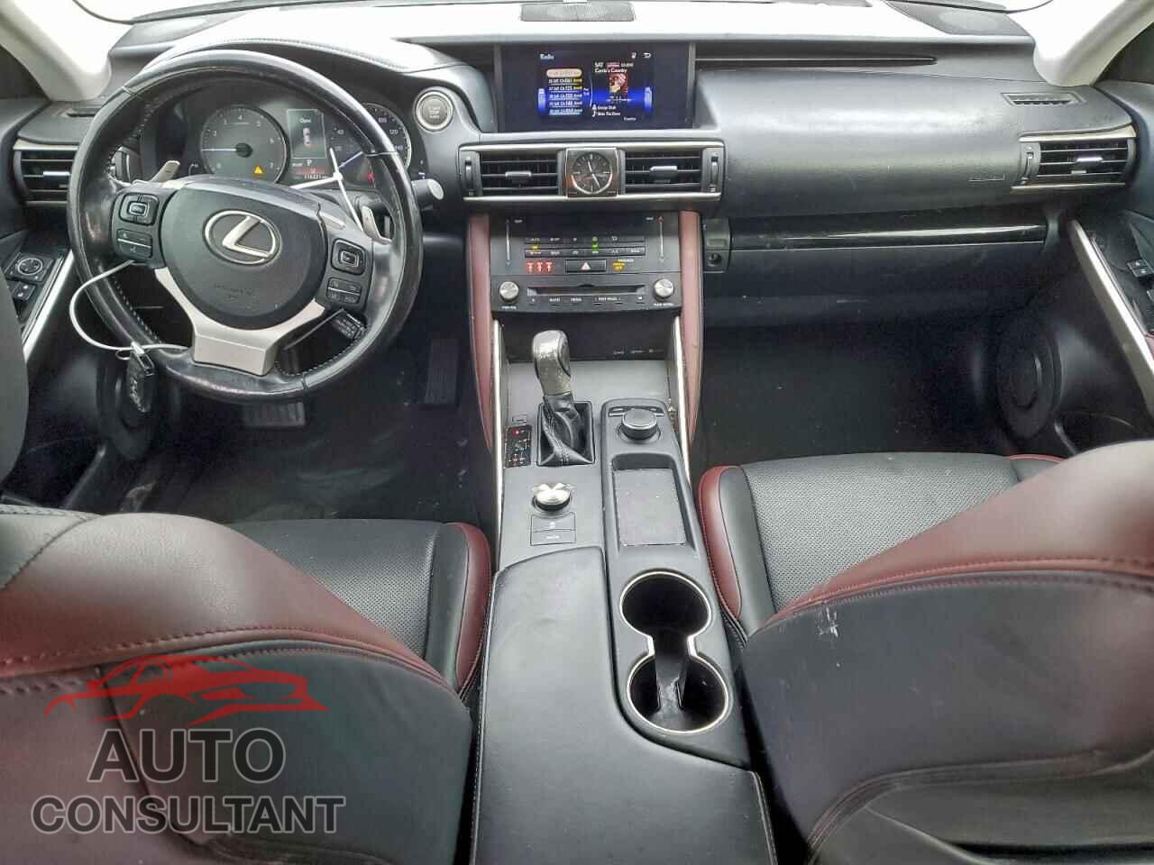 LEXUS IS 2017 - JTHBA1D24H5052073