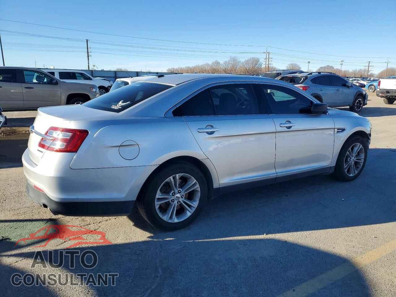 FORD TAURUS 2017 - 1FAHP2D88HG126285